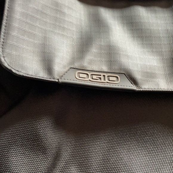 OGIO laptop bag - Picture 2 of 5